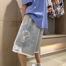 灰色