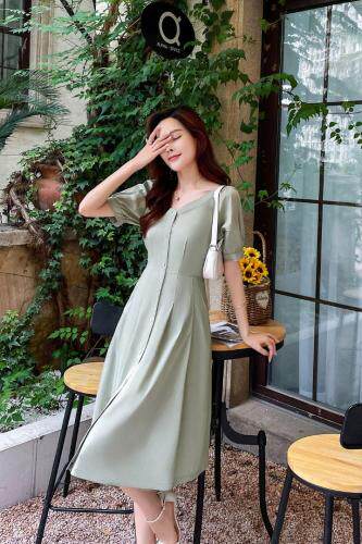 21新款现货简约大方显瘦连衣裙面料舒服薄没里衬M-XXL，女装连衣裙，艾涵o