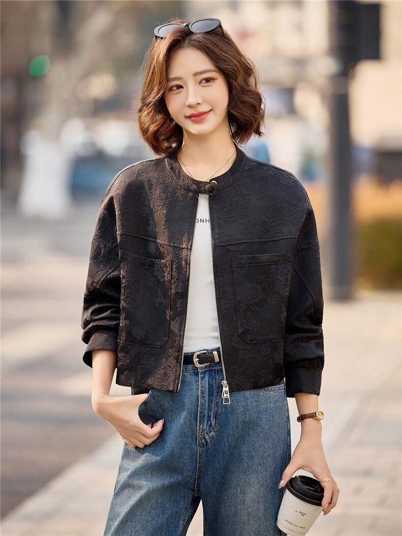 2026新款休闲风中式绣花女短外套精致气质洋气早春薄款宽松黑上衣,女装短外套,梦懿尔