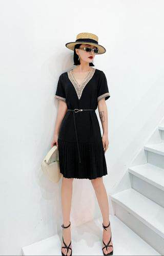 定位蕾丝连衣裙，女装连衣裙，哥卓