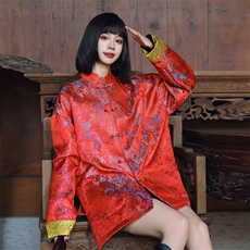 红色