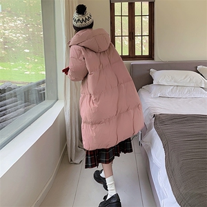 现货白鸭绒口袋飘带设计款连帽中长款羽绒服2C239-H23-P290-K398图片