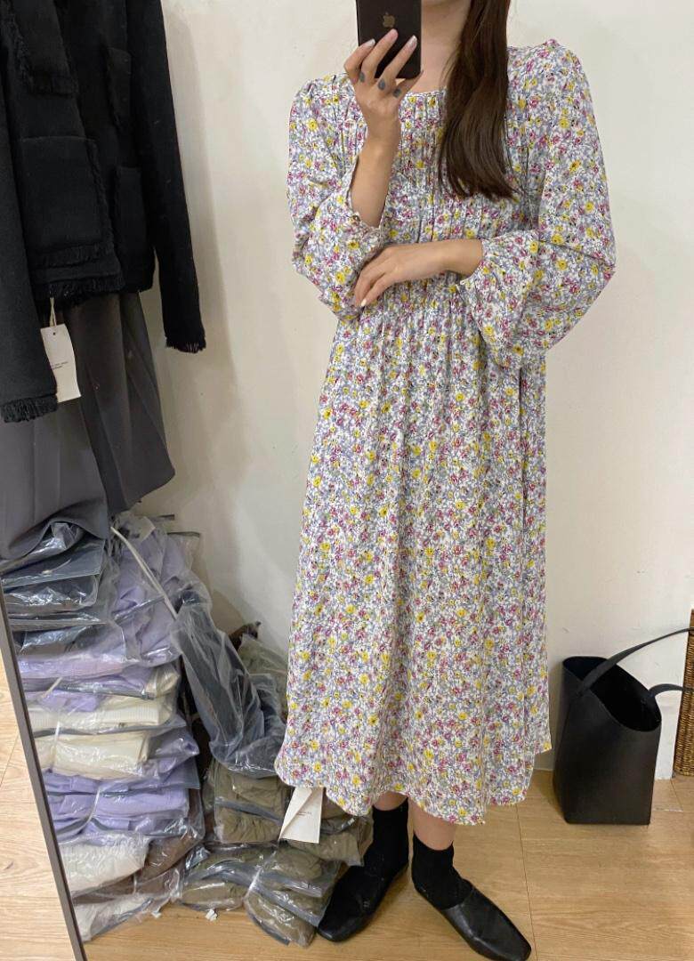 春季韩版碎花连衣裙，女装连衣裙，唇蔻