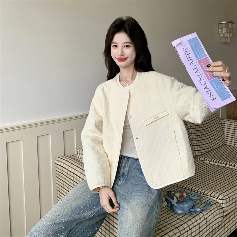 【主推】复古菱格压褶时尚休闲短外套2D148-2623-P165-K268,女装短外套,2D148