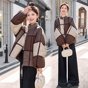 2025年冬季新款拼接短款休闲羽绒服图片