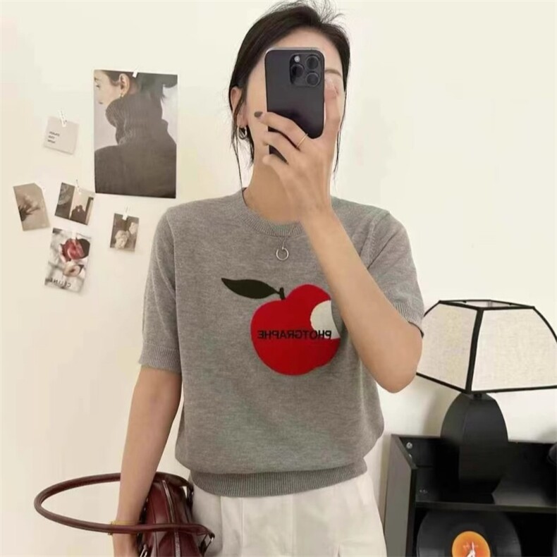 夏季新款女士时尚百搭显瘦精纺苹果圆领短袖,女装T恤,鑫之绒