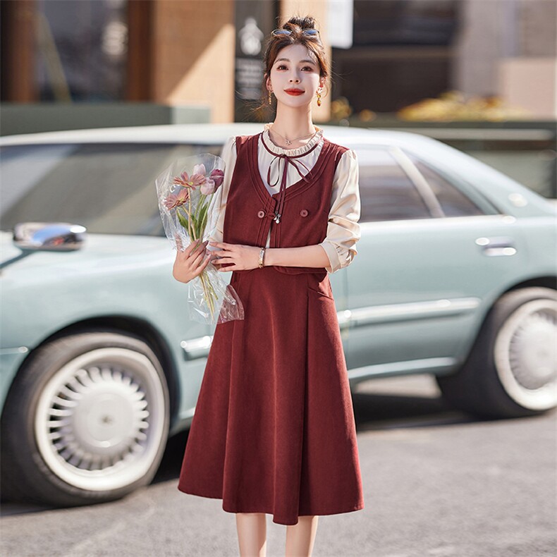 【秋装现货】盘扣新中式2024新款显高显瘦假两件通勤淑女连衣裙,女装连衣裙,慕依路