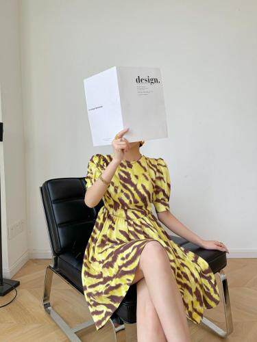 现货##黄底斑马纹高腰连衣裙，女装连衣裙，LION&CAT(2F)