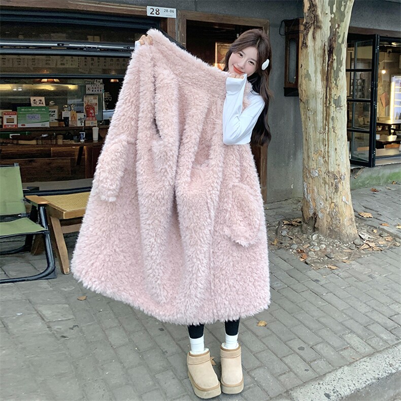 独特超好看粉色皮毛一体羊羔毛大衣女2024新款加绒加厚派克服外套,女装皮草,2C115