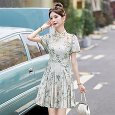 现货2024年夏季新中式花短款连衣裙，女装连衣裙，依如秀(原杭风阁)