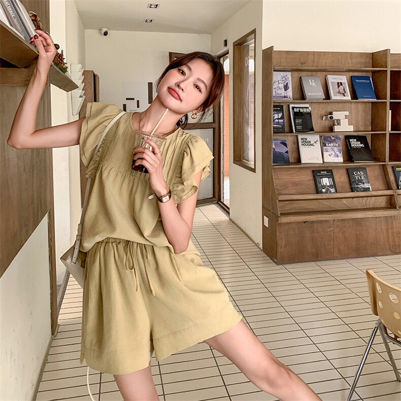 韩系甜美小个子套装女2025夏季新款小飞袖上衣短裤时尚显瘦两件套,女装套装/套裙,维壹