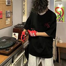 黑色
