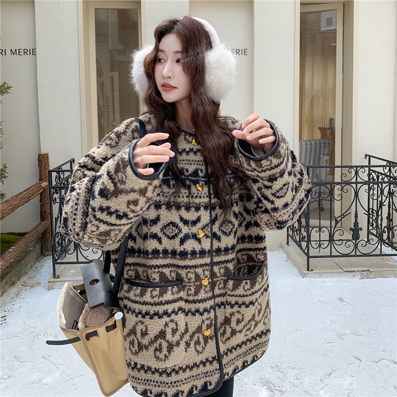 费尔岛复古羊羔毛外套女冬加厚保暖宽松短外套,女装短外套,2C209