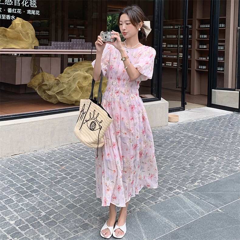 粉色女神范连衣裙女中长款2024夏季新款茶歇法式温柔风收腰碎花裙,女装连衣裙,天使之佳话