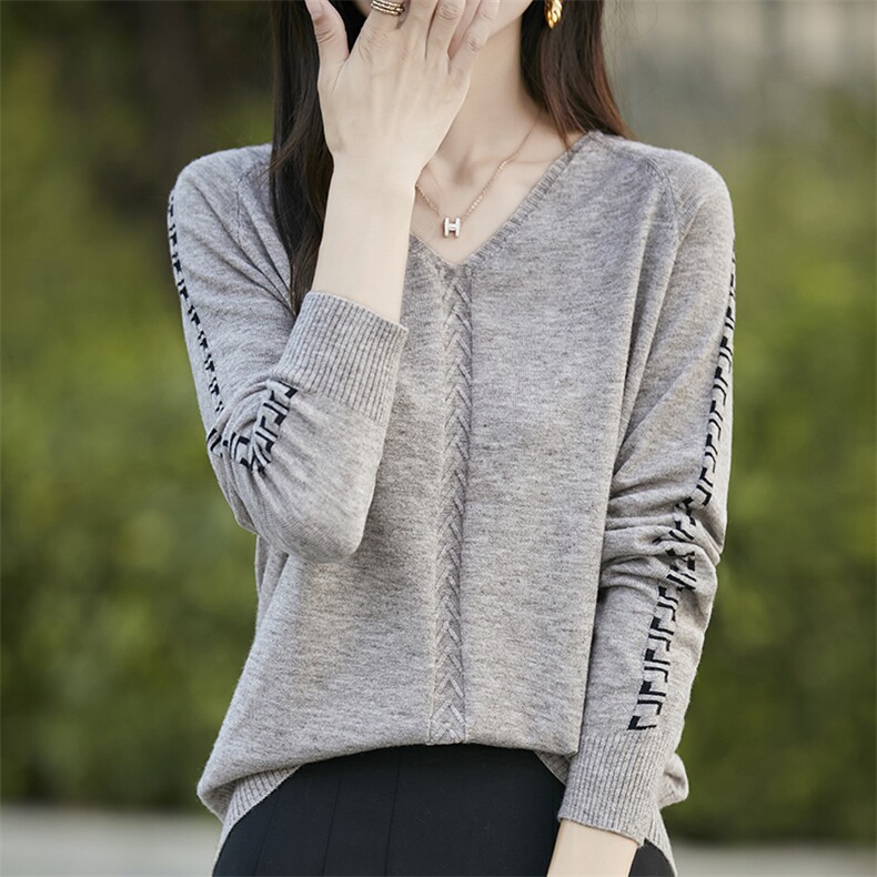 2025年秋季常规款套头V领花袖时尚百搭款，女装针织衫/毛衣，斯美雅电商供货