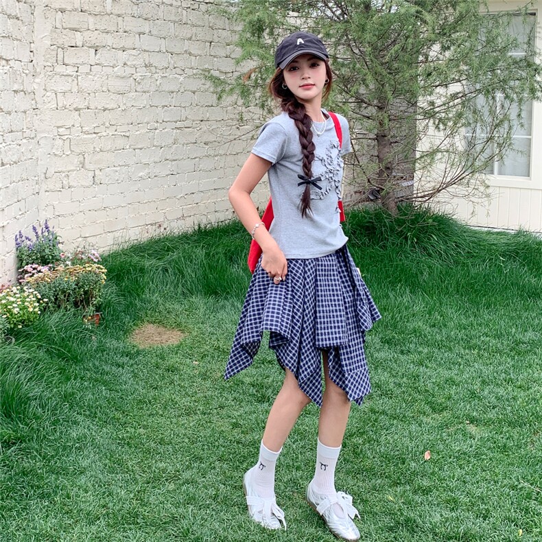 俏皮减龄休闲短袖T恤套装裙女夏新款显瘦学院风格子半身裙两件套,女装半身裙,2D014