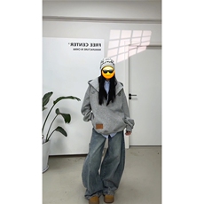 浅灰色