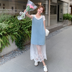 时尚淡人浅蓝色其他甜美清新2025蕾丝拼接女装潮流夏季牛仔吊带裙图片