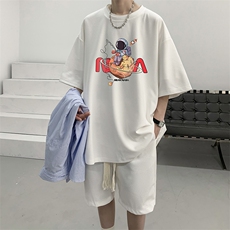 白色