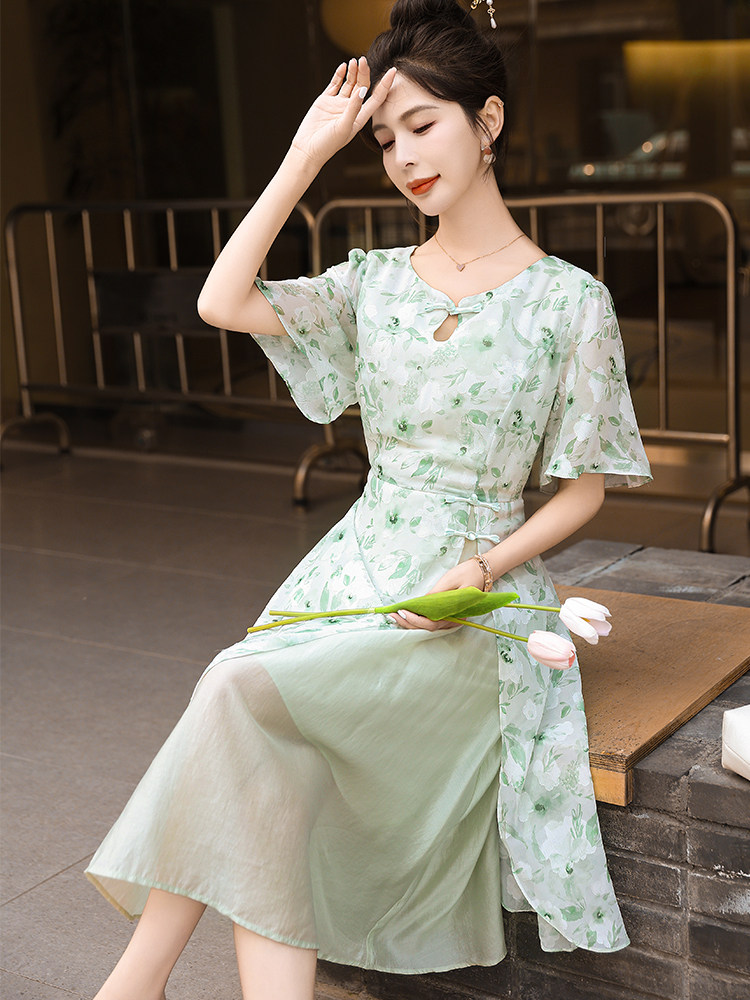 雪纺碎花连衣裙子女2025年新款夏天超仙收腰显瘦减龄气质大摆长裙,女装连衣裙,欣美人