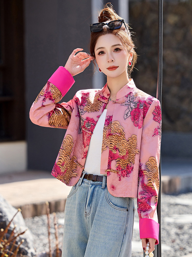 新中式提花超火短外套女2025早春流行爆款小个子减龄精致唐装上衣,女装短外套,众宇琦