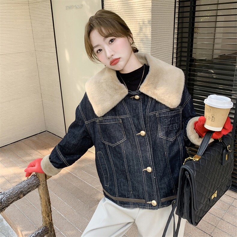 现货：2025年冬装新款牛仔拼仿貂毛外套2C135-6858P185K258,女装派克服,2C135