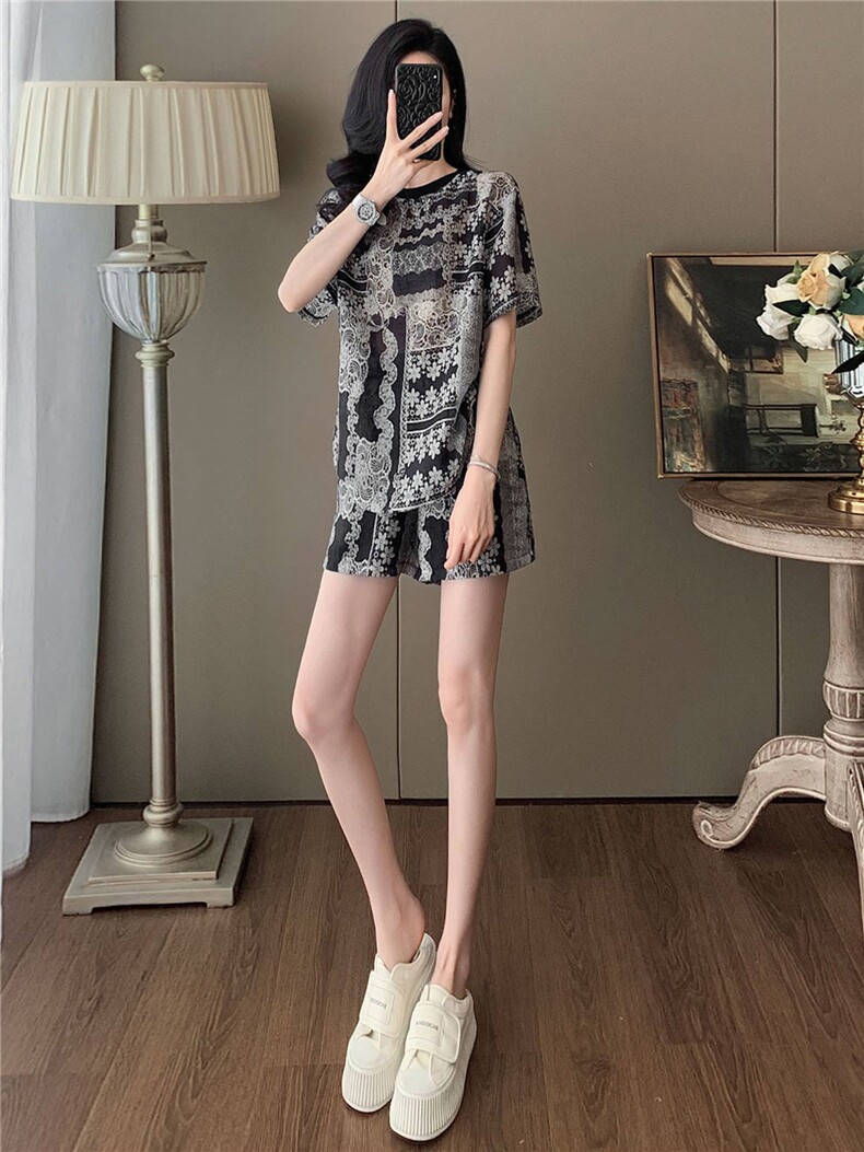 韩流时尚套装女夏季新款气质显瘦圆领印花短袖上衣阔腿短裤两件套,女装套装/套裙,江南