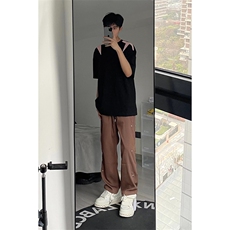 咖啡色