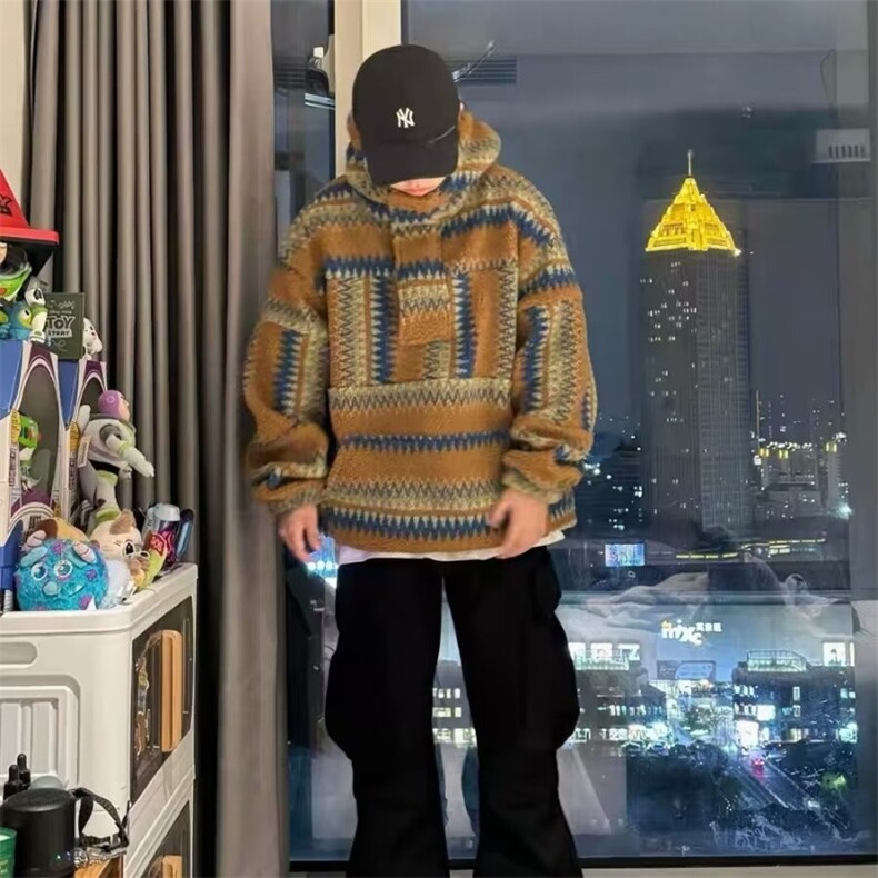 网图日系复古民族风拼色羊羔绒卫衣保暖连帽外套A025-EW135-P60,男装民族服装,电商A025