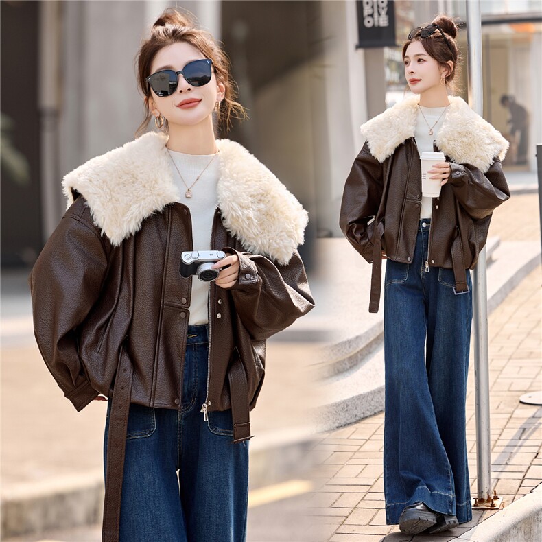 现货。现货。2025年皮衣拼接仿羊羔毛白鸭绒短款羽绒服，女装羽绒服，伊仟回