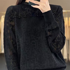 黑色