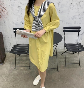 连衣裙带披肩图片
