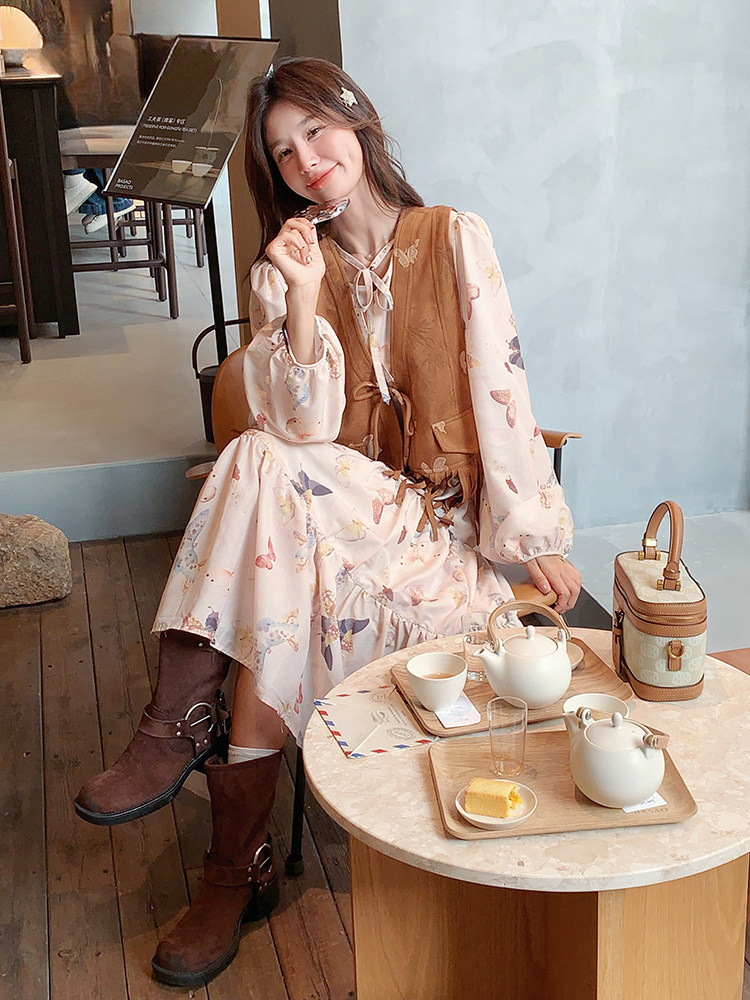 美拉德穿搭印花马甲外套配碎花连衣裙女2025春秋独特好看长裙套装,女装套装/套裙,帛锦泉