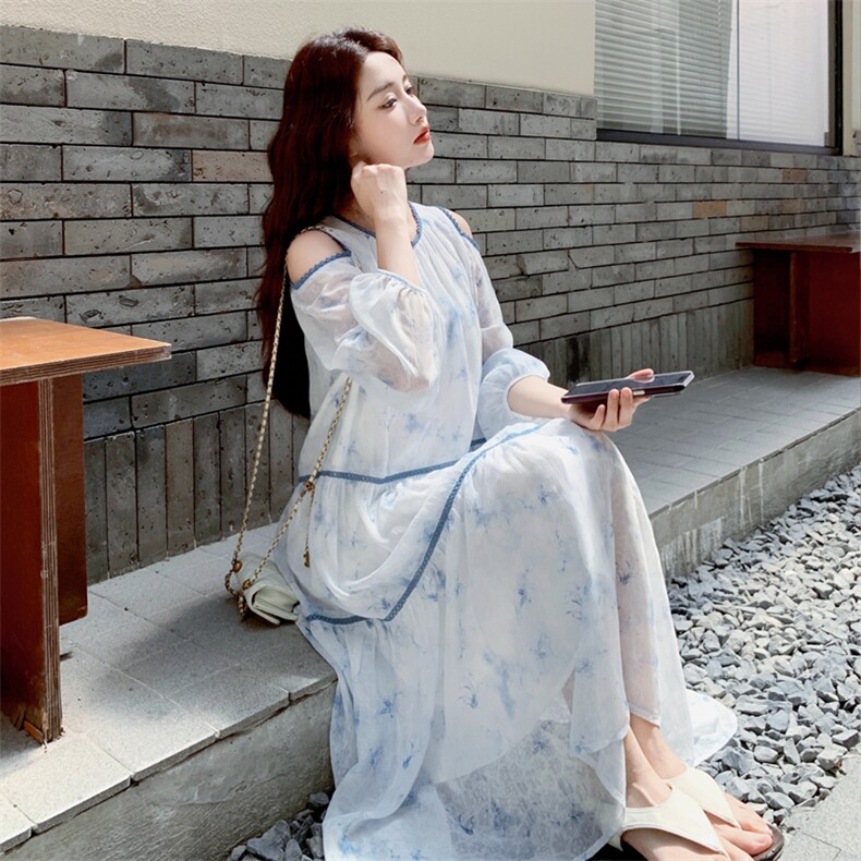 慵懒风白色长袖碎花连衣裙女2025秋季新款时尚松弛感绝美气质长裙,女装连衣裙,2C158