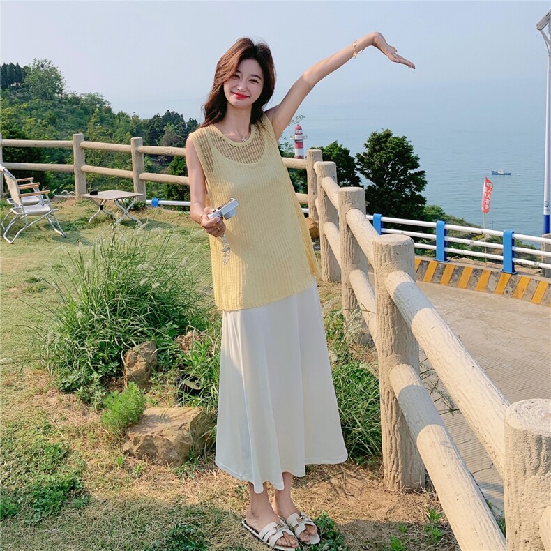 黄色针织镂空背心吊带连衣裙套装2025新款女夏季韩版高级感两件套,女装套装/套裙,维壹