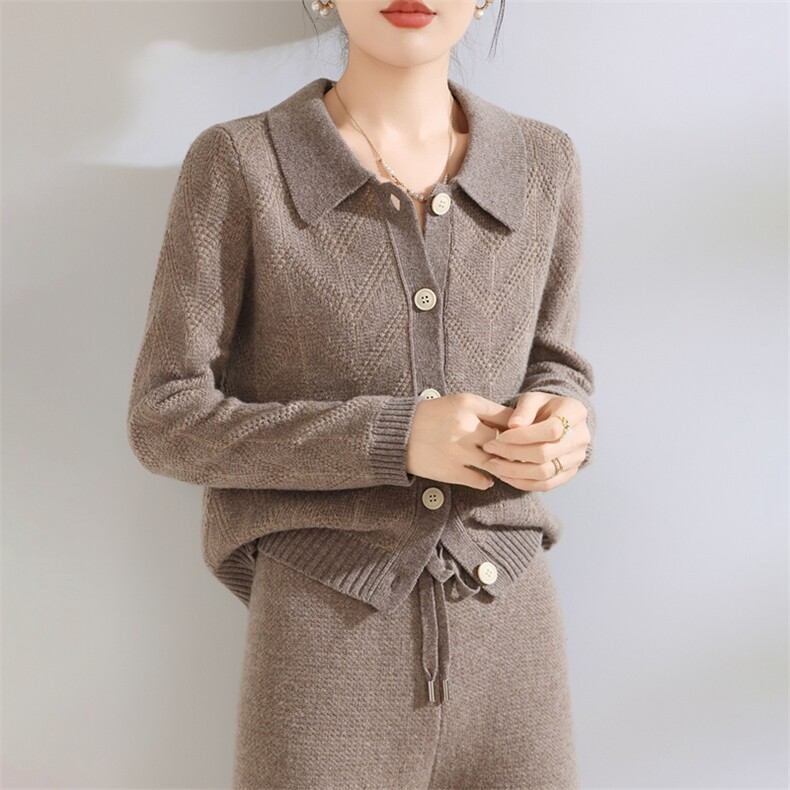 2025年秋季时尚百搭通勤简约开衫翻领套装，女装套装/套裙，鹏源羊绒