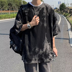黑色