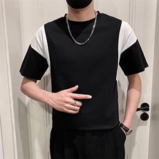 黑色