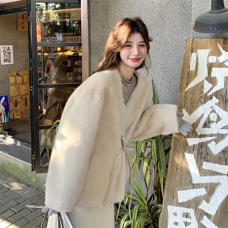 韩系小香风收腰环保皮草外套女秋冬2025新款仿兔毛棉服皮毛一体,女装短外套,2C262