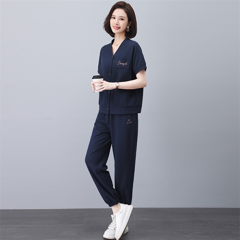 中年妈妈运动服套装洋气2025新款中老年女夏季薄款外套休闲两件套图片