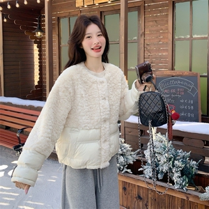 7天出货 米色羊羔毛拼接90羽绒服2C090-9022-P240-K358图片
