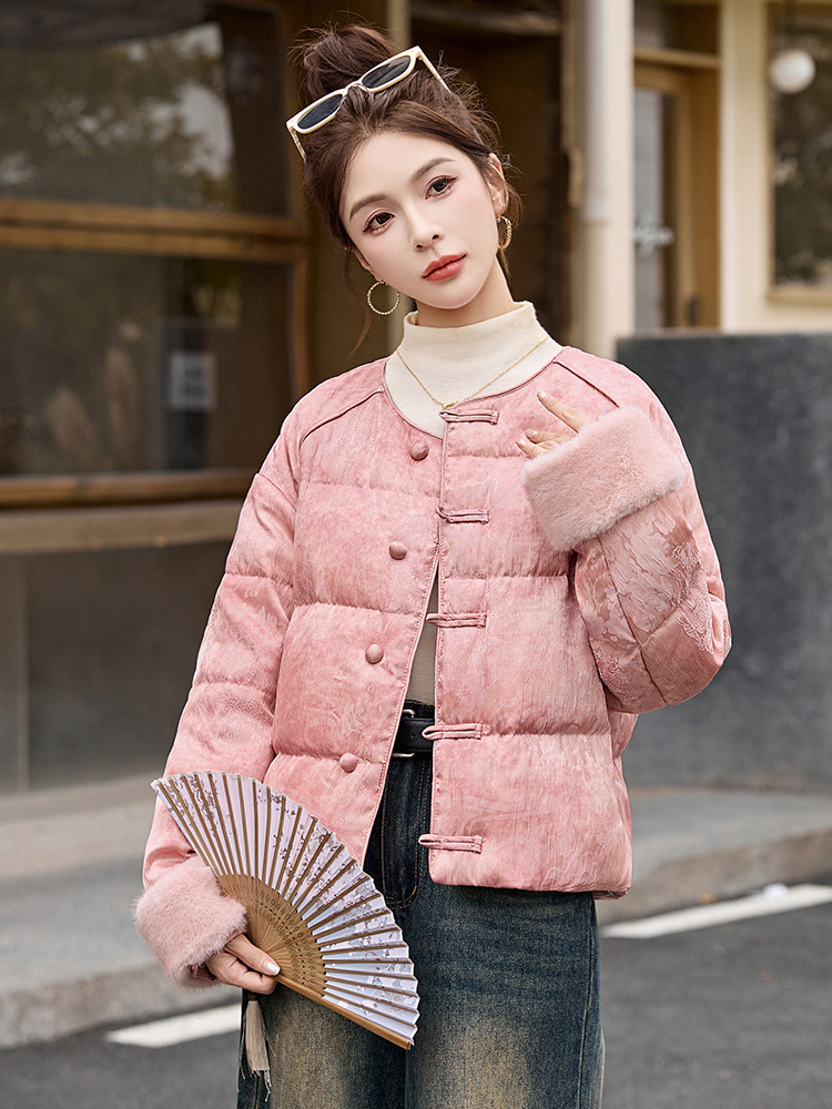 新中式国风羽绒服女2025冬季新款小个子高级感短款粉色保暖厚外套,女装羽绒服,依如秀(原杭风阁)