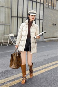 现货羽绒服图片