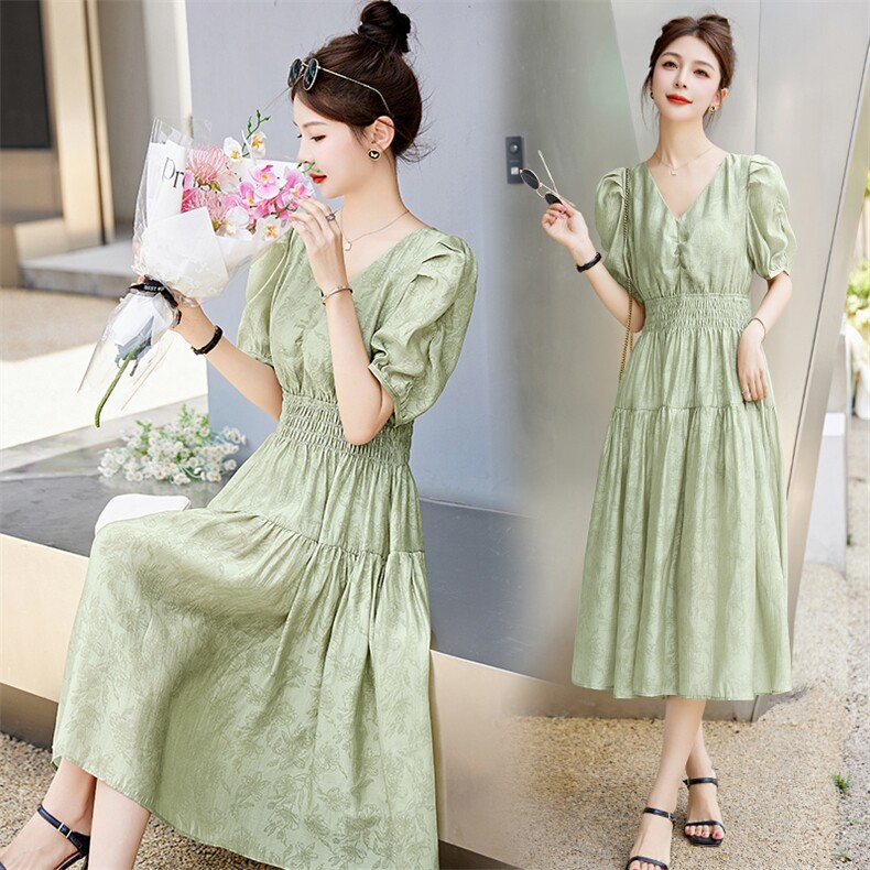 【昔】气质碎花V领泡泡袖收腰显瘦连衣裙007品牌折扣店24夏裙子女，女装连衣裙，韩美纤衣