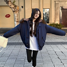 藏蓝色