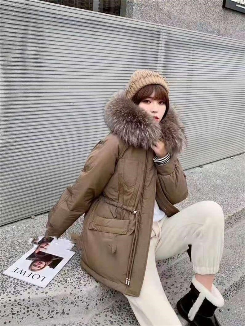 热卖款羽绒服，女装羽绒服，主流风格