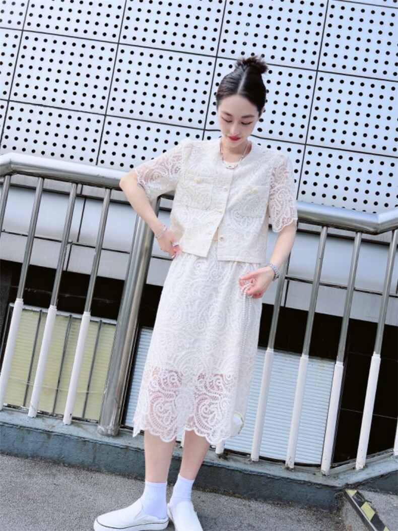 女人味十足套装，女装职业装，麦缇诺