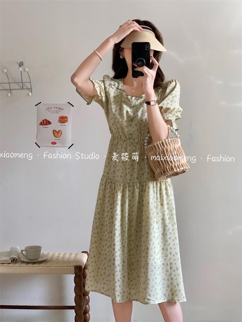 碎花收腰超显瘦连衣裙，女装连衣裙，麦筱萌