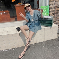 蓝色港味复古人字纹牛仔套装女夏2024新款V领短袖上衣短裤两件套，女装套装/套裙，菡迪欧娜