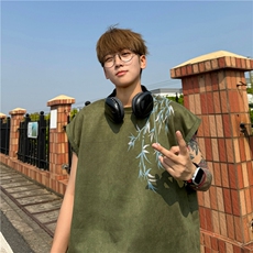 橄榄绿